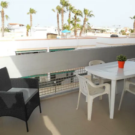 Casa Le Vele Baia Feriehus *